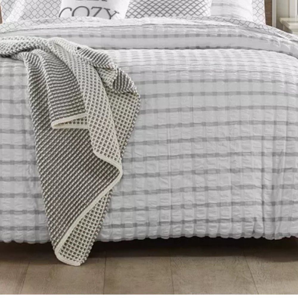 CHARTER CLUB COMFORTER SET